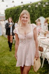 Xandra Pohl Charms at Loveshackfancy x Havaianas Beach Shack Event