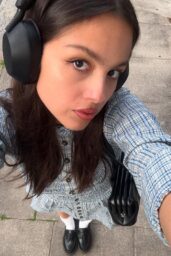 Olivia-Rodrigo-Debuts-Plaid-Perfection
