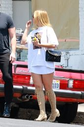 Addison Rae Wears White Streetwear for Lunch in Los Feliz