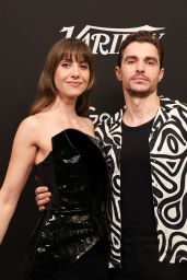 Alison Brie Unveils Chic at Variety Comic-Con Studio