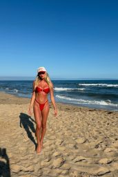 Alix Earle Unveils Beachside Whimsy in Lovers + Friends – July 2025