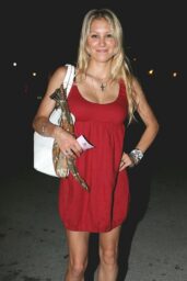 Anna Kournikova Debuts Leopard-Print Chic in Miami – Sep 2007