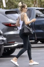 Anna Kournikova Steps Out in Miami Beach in Summer Whites