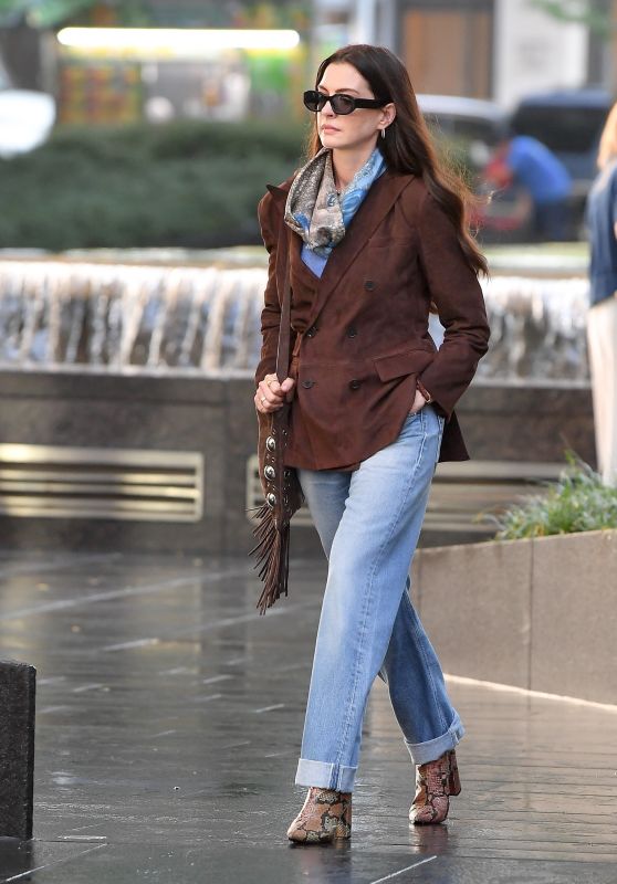 Anne Hathaway — 