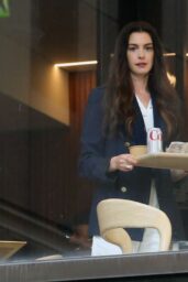 Anne Hathaway: Devil Wears Prada 2 Set Style