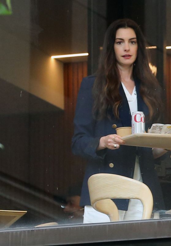 Anne Hathaway: Devil Wears Prada 2 Set Style