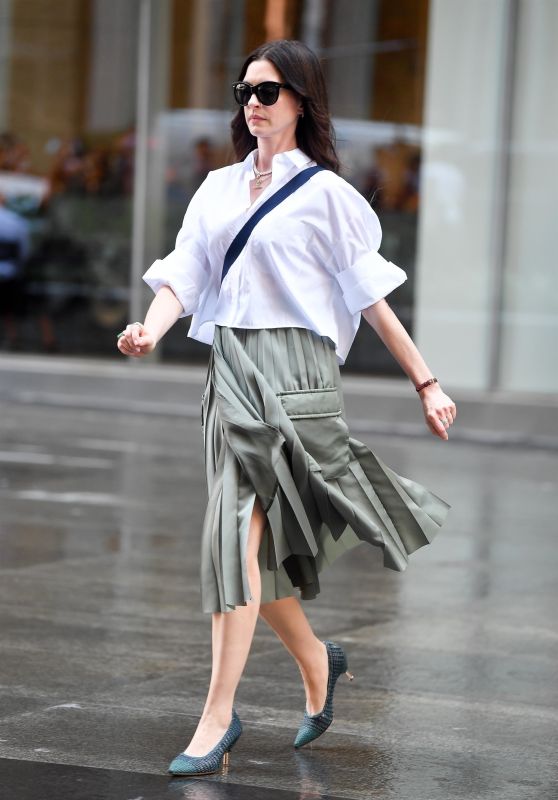 Anne Hathaway Devil Wears Prada 2 Street Style