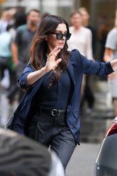 Anne Hathaway Devil Wears Prada 2 Street Style