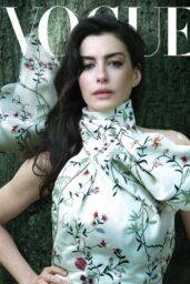Anne Hathaway’s August Vogue Reverie: A Study in Cinematic Chic