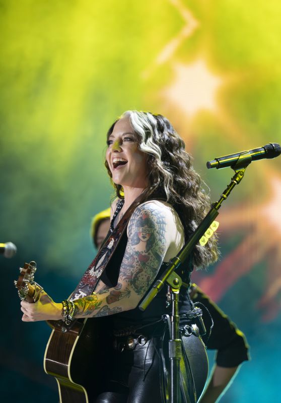 Ashley McBryde Commands CMA Fest with Dark Allure