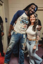 Ashley McBryde Rocks CMA Fest with Signature Edge