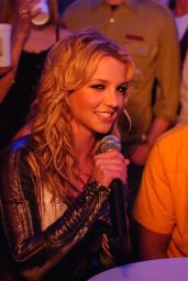 Britney Spears Debuts Metallic Pop Armor on UK’s Top of the Pops 2002