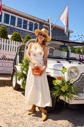 Charlotte Bickley Debuts Citrus Garden Glam at Bounce Beach – July 2025