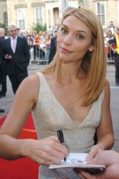 Claire Danes Debuts Lace Minimalism at Stage Beauty TIFF Premiere