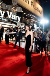 Dakota Johnson Receives KVIFF Honor in Velvet Mugler – Karlovy Vary 2025