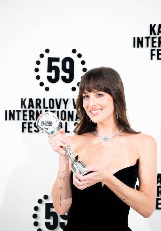 Dakota Johnson Receives KVIFF Honor in Velvet Mugler – Karlovy Vary 2025