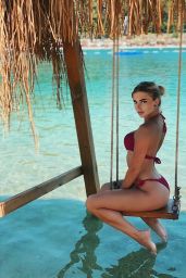 Daria Bondar Bikini Beach Vacation