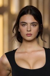 Deva Cassel Captivates at Jacquemus Menswear Show