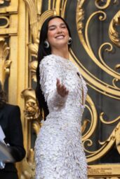 Dua Lipa Debuts Gilded Glamour at Schiaparelli Couture