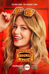 Elizabeth Banks Shines in Vibrant 