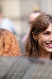 Elizabeth Olsen Commands Patou Show in Polished Power Suit