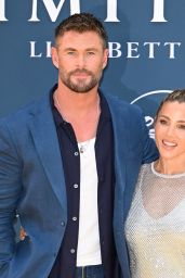 Elsa Pataky Dazzles in Sheer Sparkle at "Limitless" Premiere