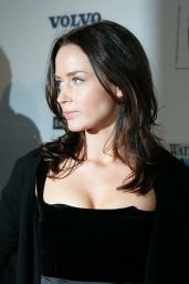 Emily Blunt Channels Classic Elegance at BAFTA Tea Party – Beverly Hills, Jan 14, 2007