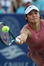Emma Raducanu Debuts Peach Courtwear at DC Open Semifinal — July 26, 2025