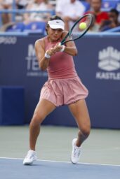 Emma Raducanu Debuts Peach Courtwear at DC Open Semifinal — July 26, 2025