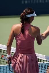 Emma Raducanu Triumphs in DC Quarterfinal
