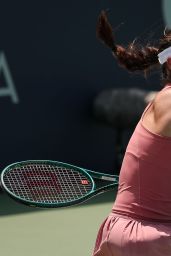 Emma Raducanu Triumphs in DC Quarterfinal