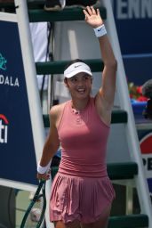 Emma Raducanu Triumphs in DC Quarterfinal
