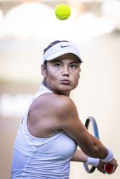 Emma Raducanu Victorious in Wimbledon Second Round