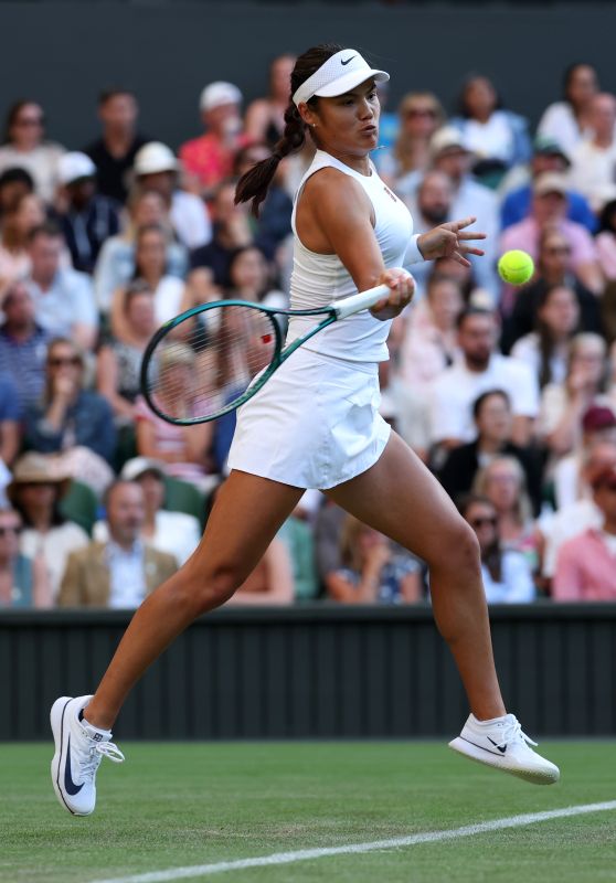 Emma Raducanu Victorious in Wimbledon Second Round