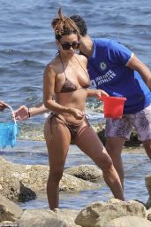 Eva Longoria Unveils Effortless Chic on Marbella Shores
