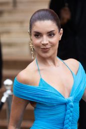 Gessica Kayane’s Electric Blue Statement at Paris Couture