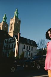 Gracie Abrams Charms in Vibrant Vogue Mexico Spread