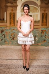 Gracie Abrams Dazzles at Chanel Haute Couture Show in Paris