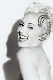 Gwen Stefani’s Paper Magazine Photoshoot – December 2002