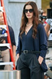 Hathaway's Chic Return to 'The Devil Wears Prada 2' Set 07-29-2025