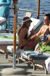 Hilary Swank black bikini Italy 2007