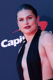 Ilona Maher’s Whiplash Minimalism at the 2025 ESPY Awards