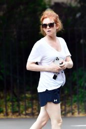 Isla Fisher Steps Out in London in Casual Summer Whites