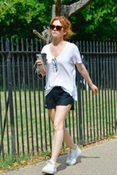 Isla Fisher Steps Out in London in Casual Summer Whites