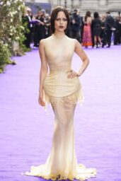 Jenna Ortega Is Unrecognizable in Ashi Studio Latex at “Wednesday” Season 2 London Premiere