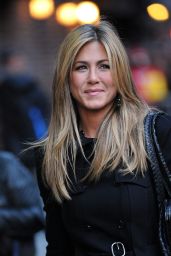 Jennifer Aniston Elevates NYC Street Style