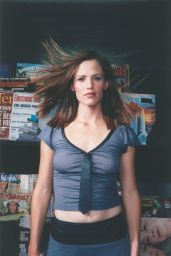 Jennifer Garner Channels Vintage Cool in Blue Midi for Pablo Serrano’s 2001 Shoot