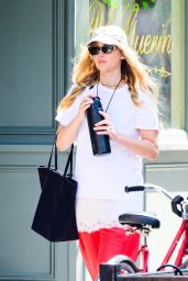 Jennifer Lawrence Layers Lace Over Linen in NYC Street Style Moment – July 2025