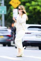 Jennifer Lawrence Steps Out in Monochrome Ease for NYC Dinner Date