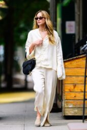 Jennifer Lawrence Steps Out in Monochrome Ease for NYC Dinner Date